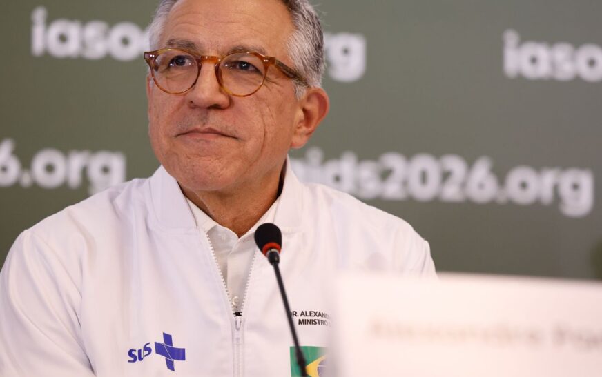 PF desmente 'Veja' ; Padilha aciona Justiça sobre fake news contra Lul