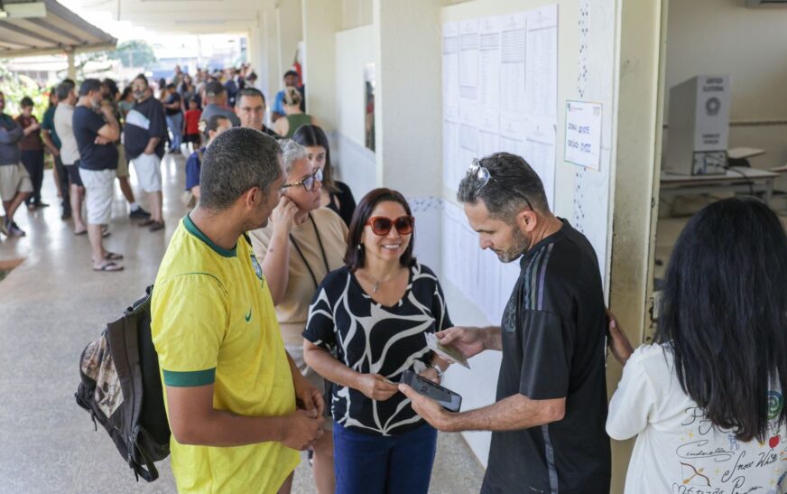Trabalhador tem direito de sair do serviço para votar; confira a lei